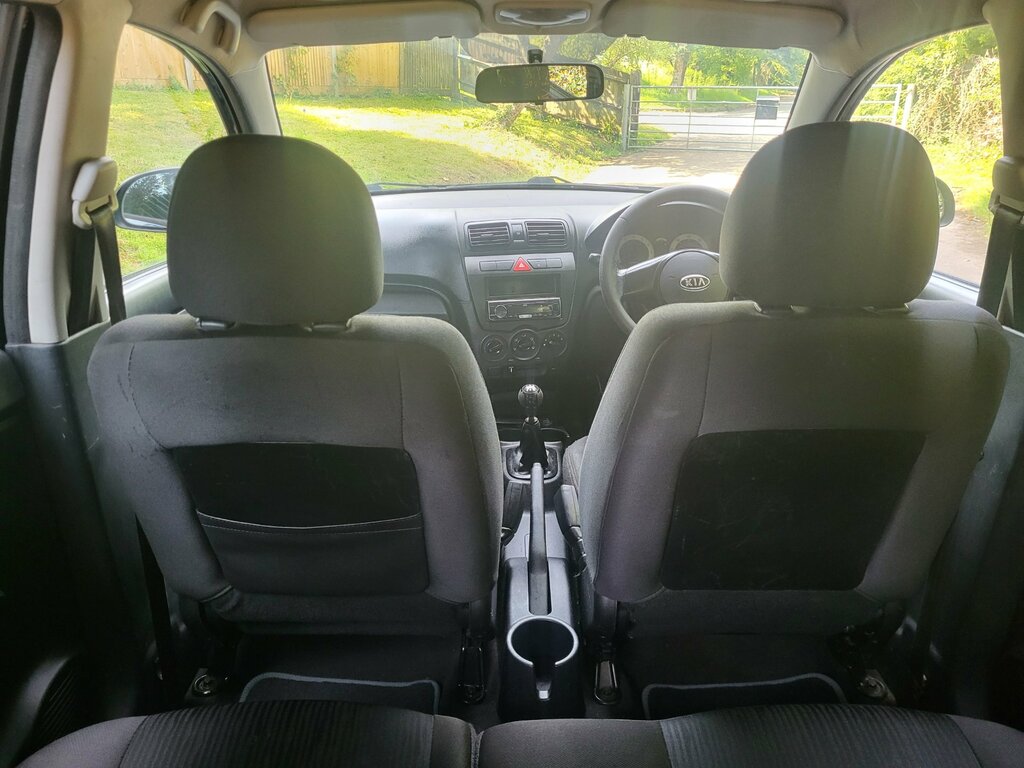 Kia Picanto Strike 5-Door Red #10