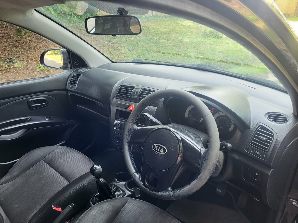 Kia Picanto Strike 5-Door Red #8