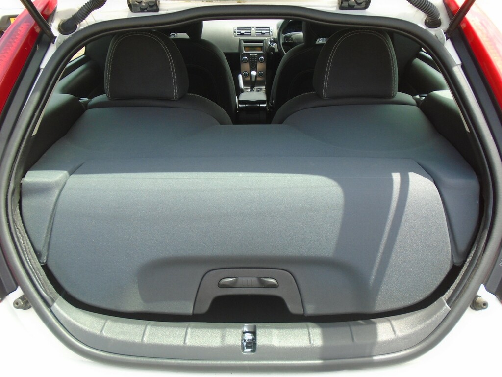 Volvo C30 D2 R-design Lux Black #17