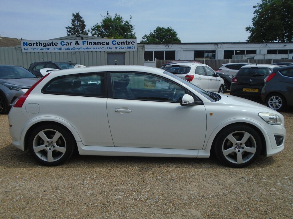 Volvo C30 2.0 D3 R-design Sports Coupe Eur  #2