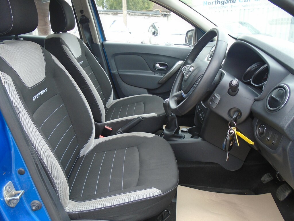 Dacia Sandero Stepway Sandero Stepway Laureate Tce White #15