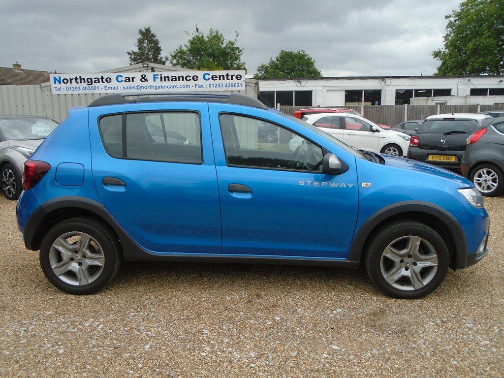 Dacia Sandero Stepway 1.5 Dci Laureate Hatchback Euro #2