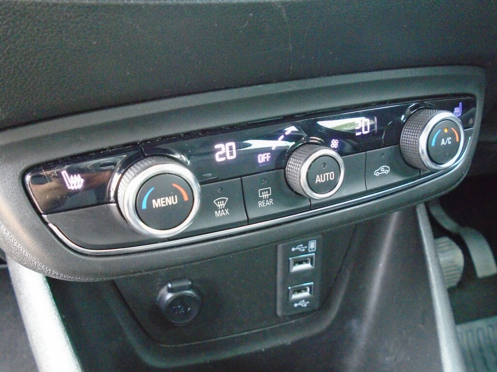 Vauxhall Crossland Ultimate Black #21