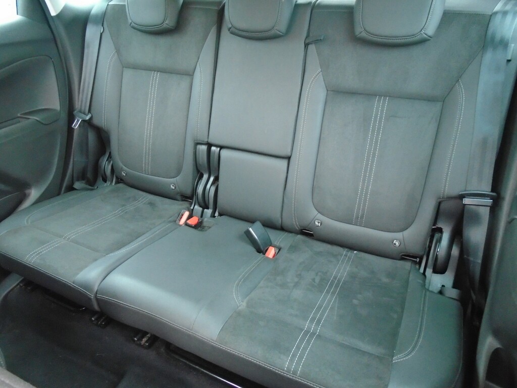 Vauxhall Crossland Ultimate Black #19
