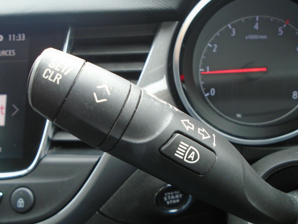 Vauxhall Crossland Ultimate Black #25