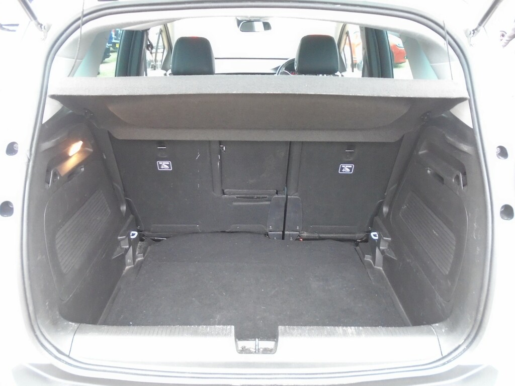 Vauxhall Crossland Ultimate Black #17