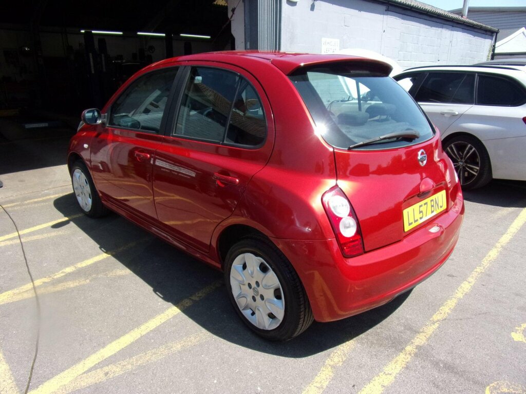 Nissan Micra 1.4 16V Acenta Red #5
