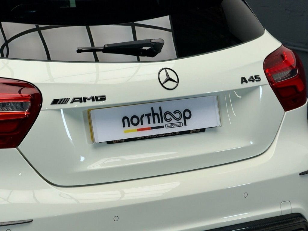 Mercedes-Benz A Class 1.5 A180d Amg Red #1