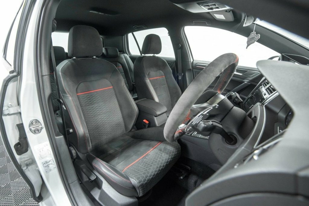 Volkswagen Golf 1.6 Tdi Match White #4