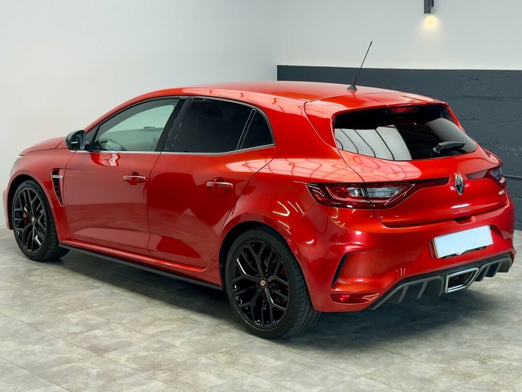 Renault Megane Iconic White #21