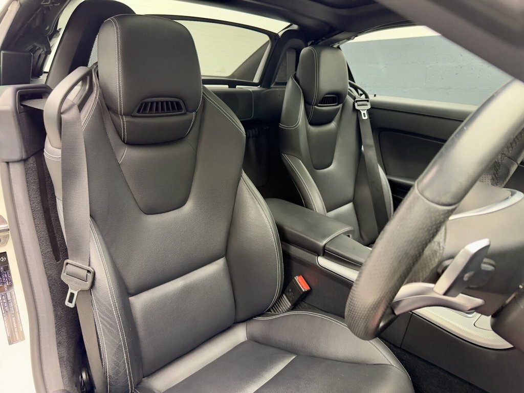 Mercedes-Benz SLC 2L Amg Line White #4