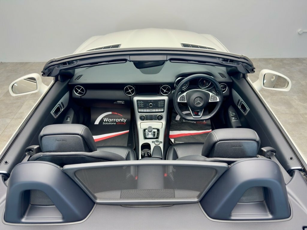 Mercedes-Benz SLC 2L Amg Line White #2