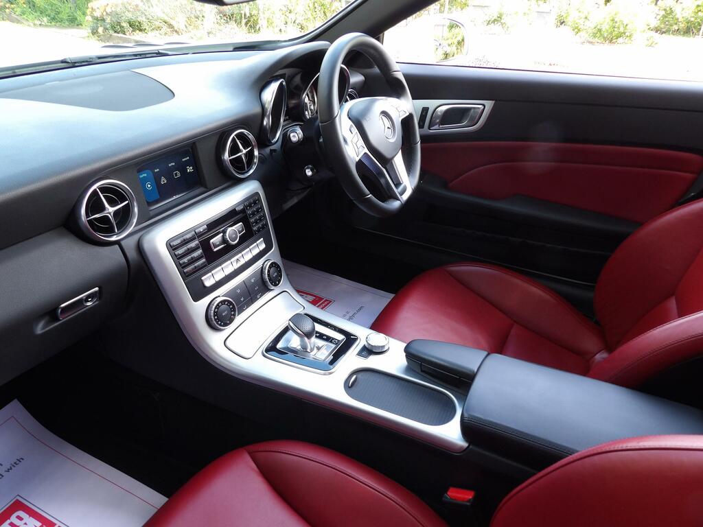 Mercedes-Benz SLK 2.0 Slk200 Amg Sport Convertible G-tron White #4
