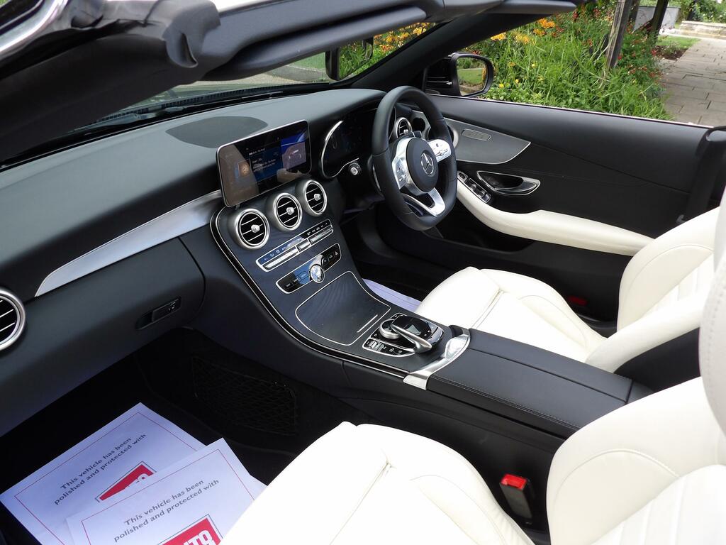 Mercedes-Benz C Class 2.0 C220d Amg Line Premium Cabriolet Black #4