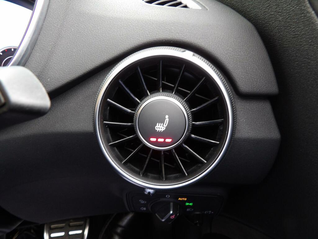 Audi TT 40 Tfsi Black Edition S Tronic Red #25