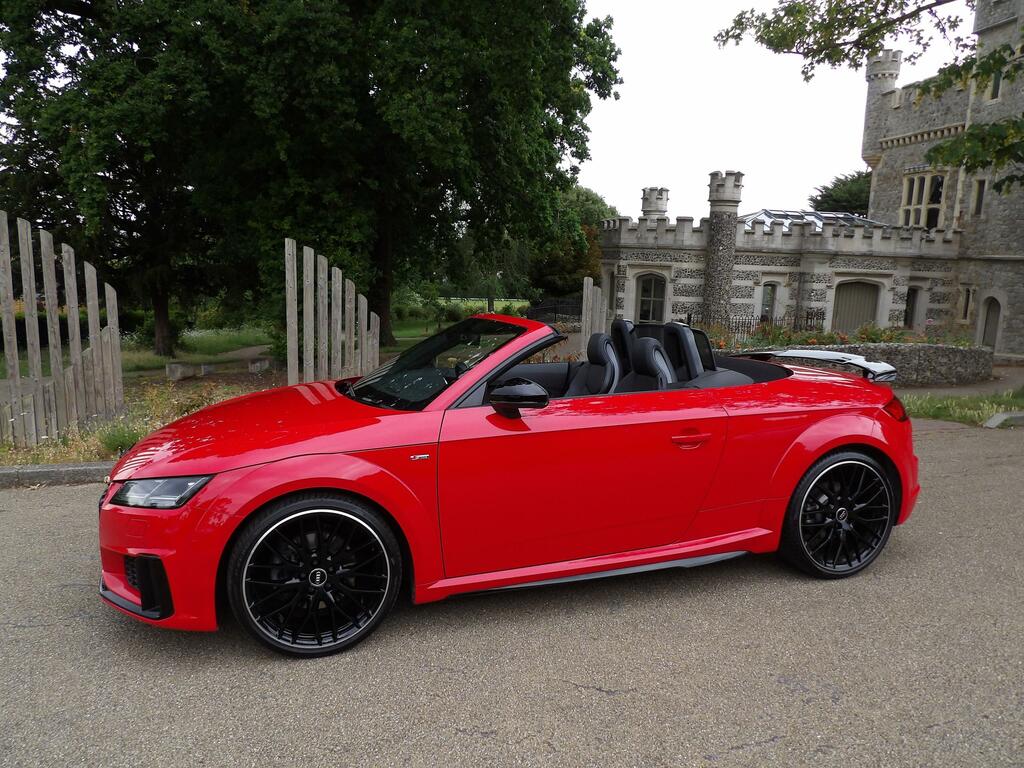 Audi TT 2.0 Tfsi 40 Black Edition Roadster S Tr Red #2