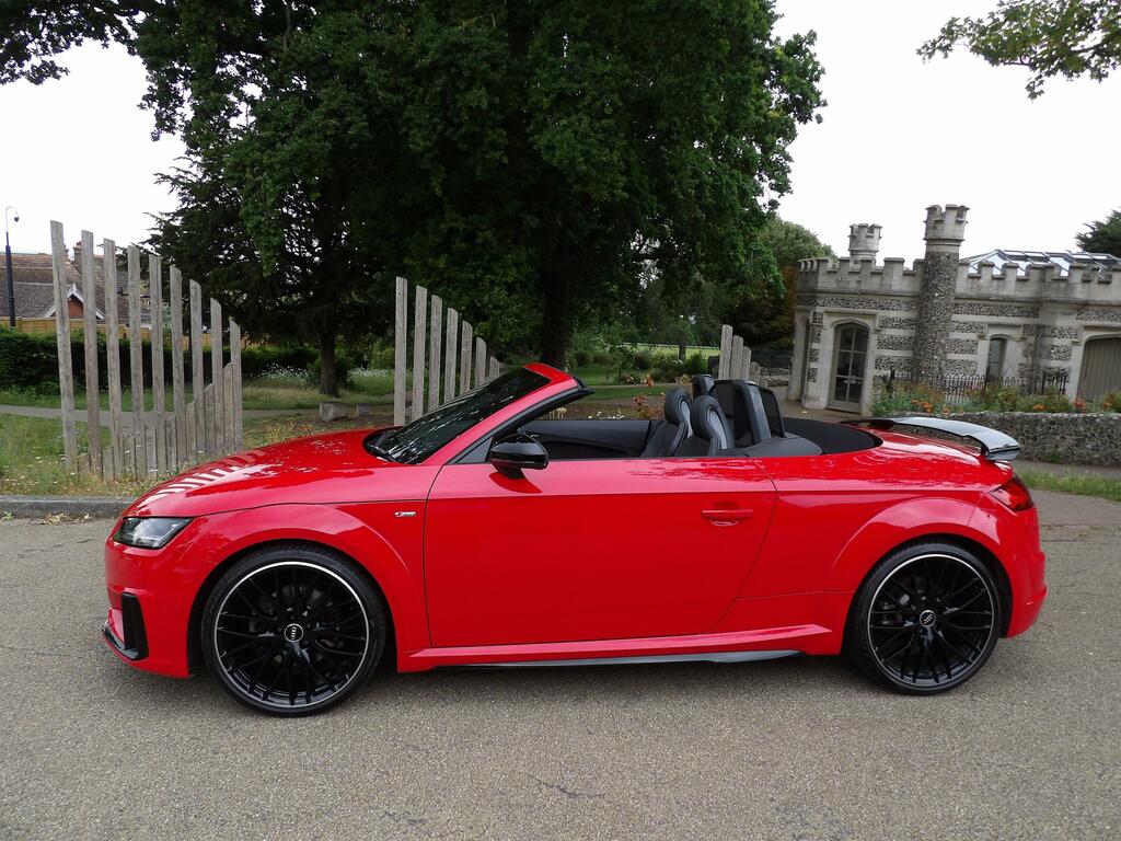 Audi TT 2.0 Tfsi 40 Black Edition Roadster S Tr Red #3