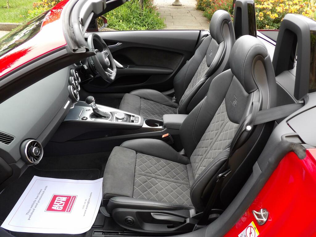 Audi TT 40 Tfsi Black Edition S Tronic Red #19