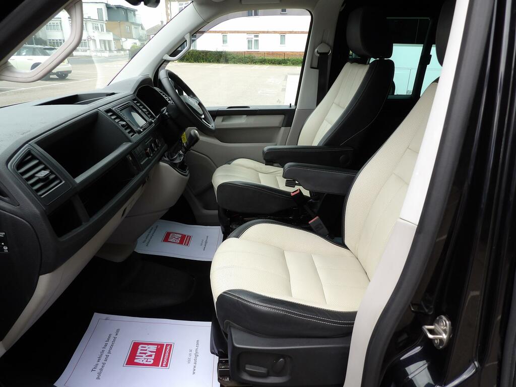 Volkswagen Transporter 2.0 Tdi T32 Bluemotion Tech Highline Kombi Double Black #4