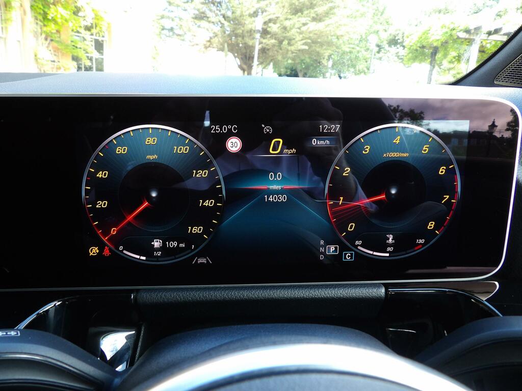 Mercedes-Benz B Class B200d Sport Premium Plus Black #24