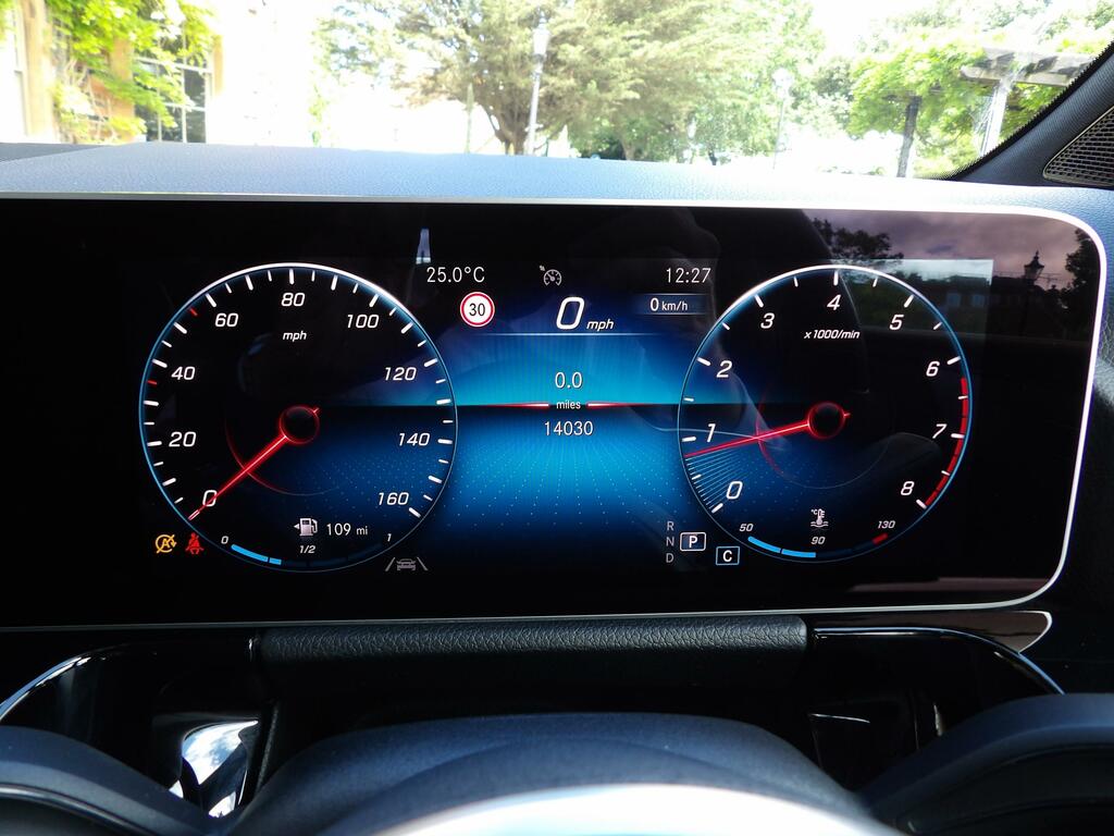 Mercedes-Benz B Class B200d Sport Premium Plus Black #25