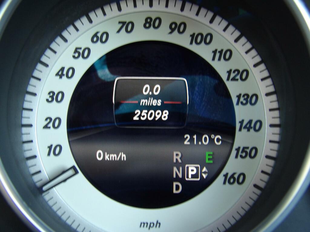 Mercedes-Benz E Class 2.1 E220 Bluetec Amg Night Edition G-tronic Euro Blue #25