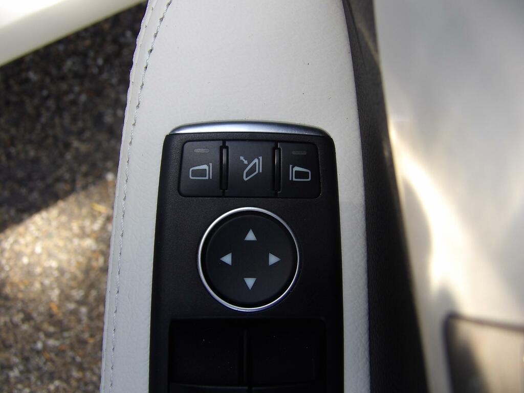 Mercedes-Benz SLK Silver #25