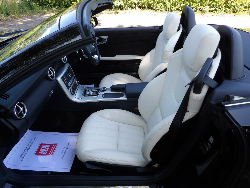 Mercedes-Benz SLC 1.6 Slc180 Amg Line Convertible G-troni Black #3