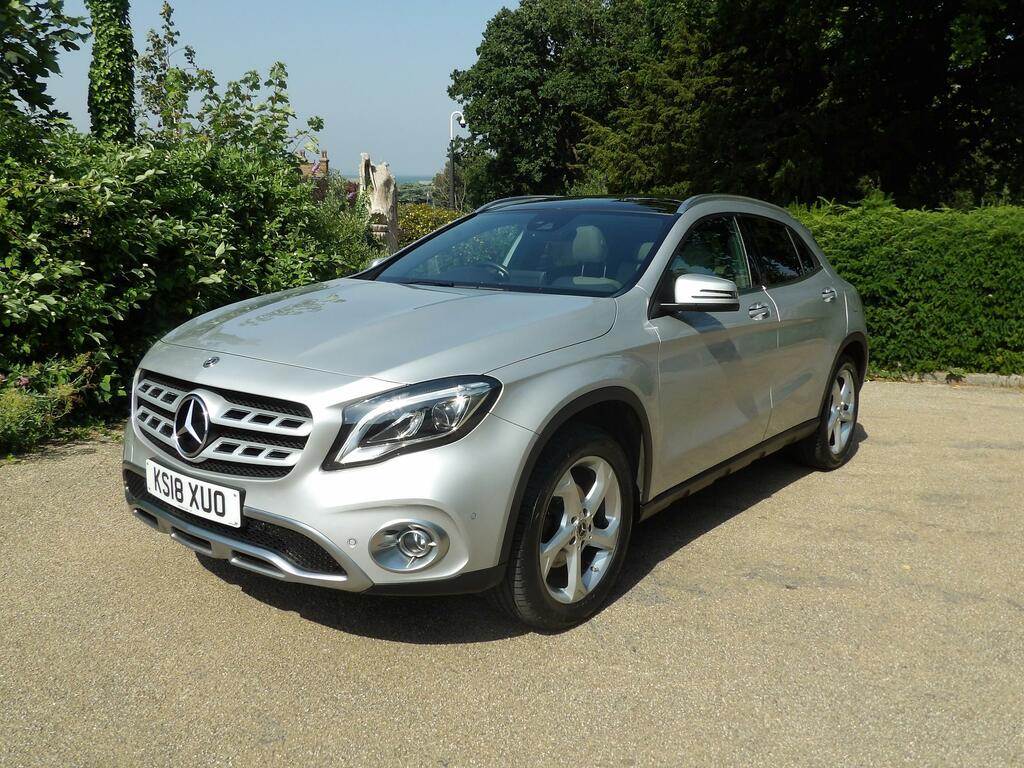 Mercedes-Benz GLA Class 2.1 Gla200d Sport Premium Plus Suv 7G Silver