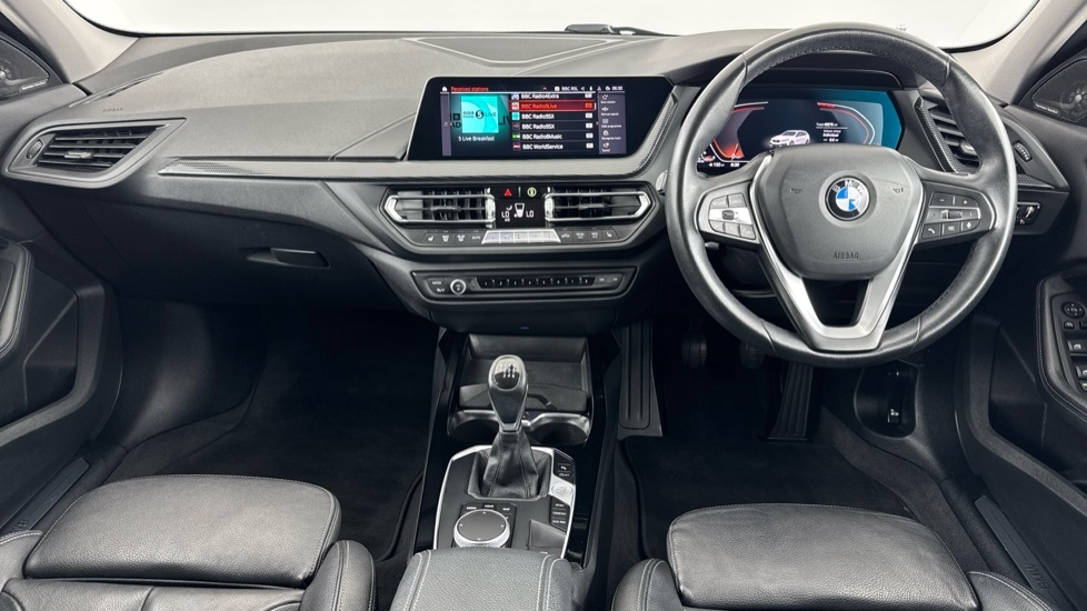 BMW 1 Series 118D Sport YL69JDX White #4