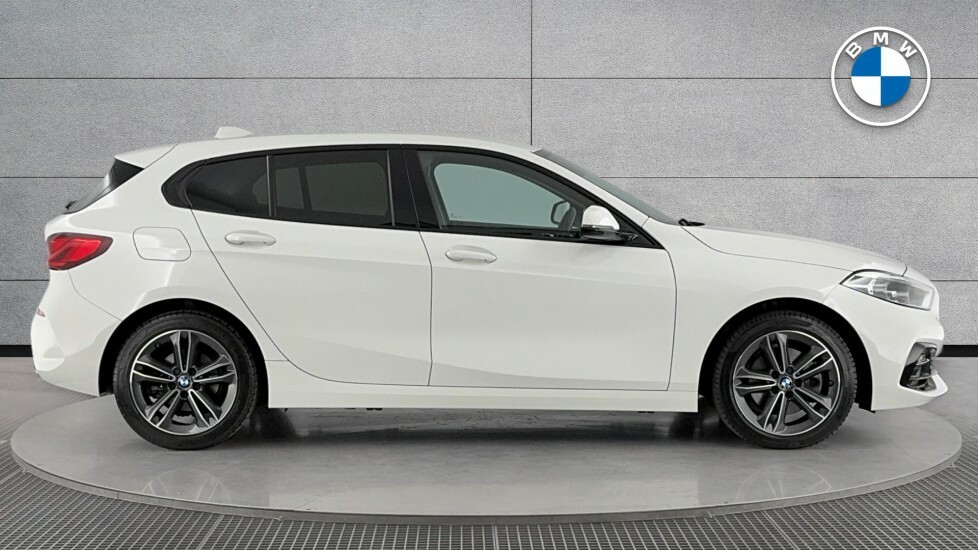 BMW 1 Series 118D Sport YL69JDX White #3