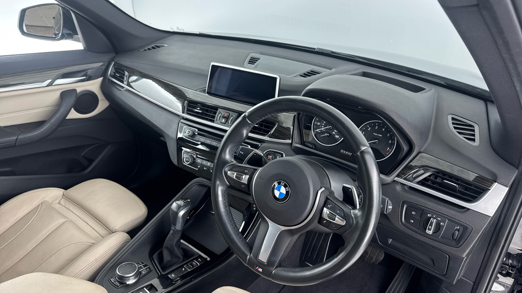 BMW X1 X1 Xdrive20i M Sport #6