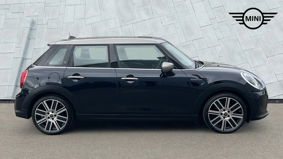 Mini Hatch 5-Door Hatch Cooper Exclusive BK23KXL Black #3