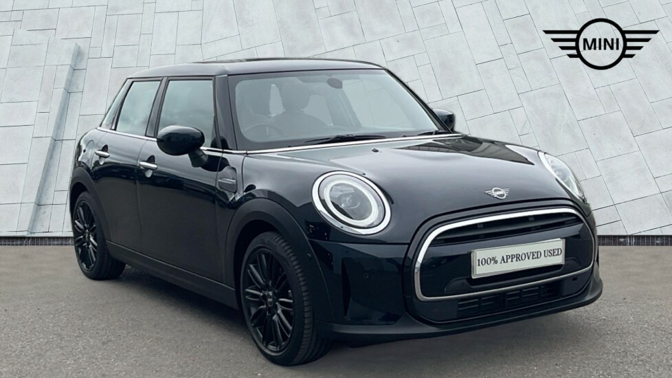 Mini Hatch 5-Door Hatch Cooper Exclusive Black