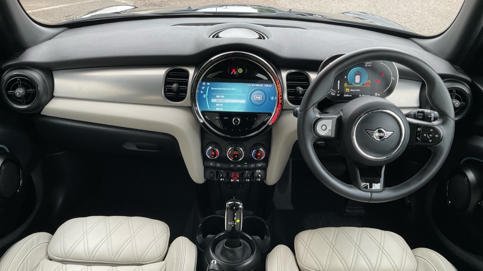 Mini Hatch 5-Door Hatch Cooper Exclusive OV23WML Black #4