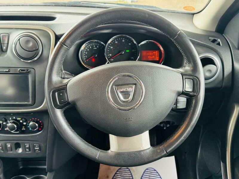 Dacia Sandero Access White #15