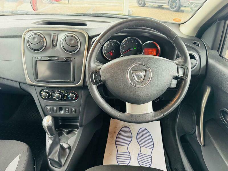 Dacia Sandero Access White #17