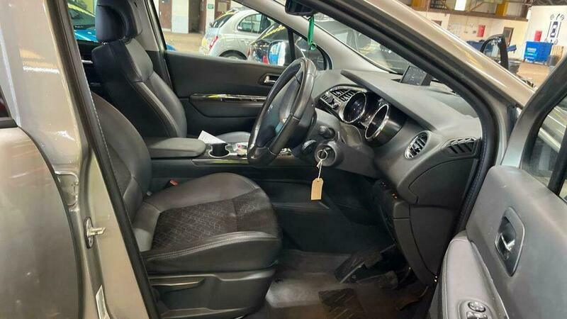 Peugeot 3008 Active Grey #11
