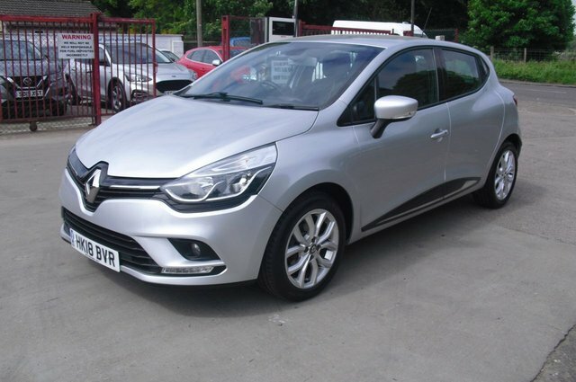 Renault Clio Hatchback HK18BVR Silver #4