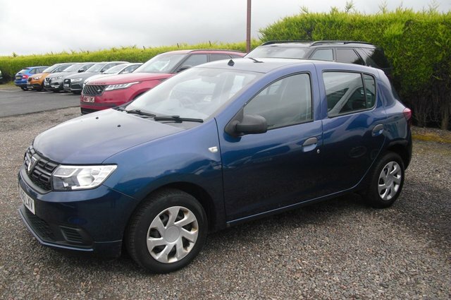 Dacia Sandero Hatchback Blue