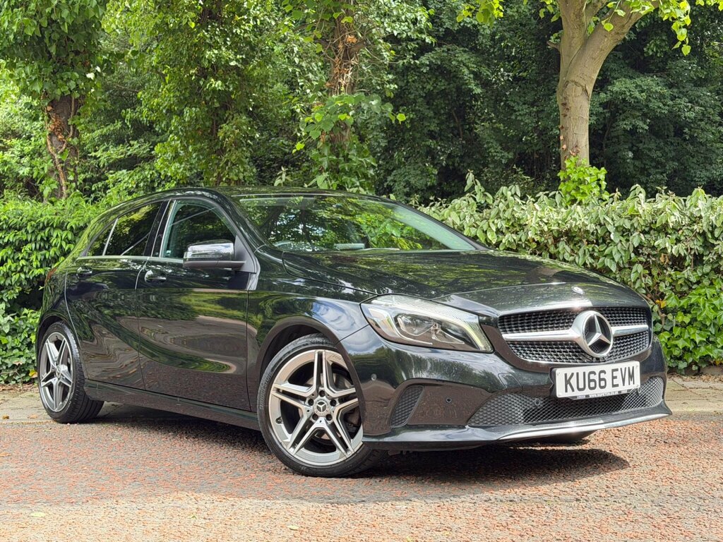 Mercedes-Benz A Class 2.1 A200d Sport Premium 7G-dct Euro 6 Ss KU66EVM Black #4