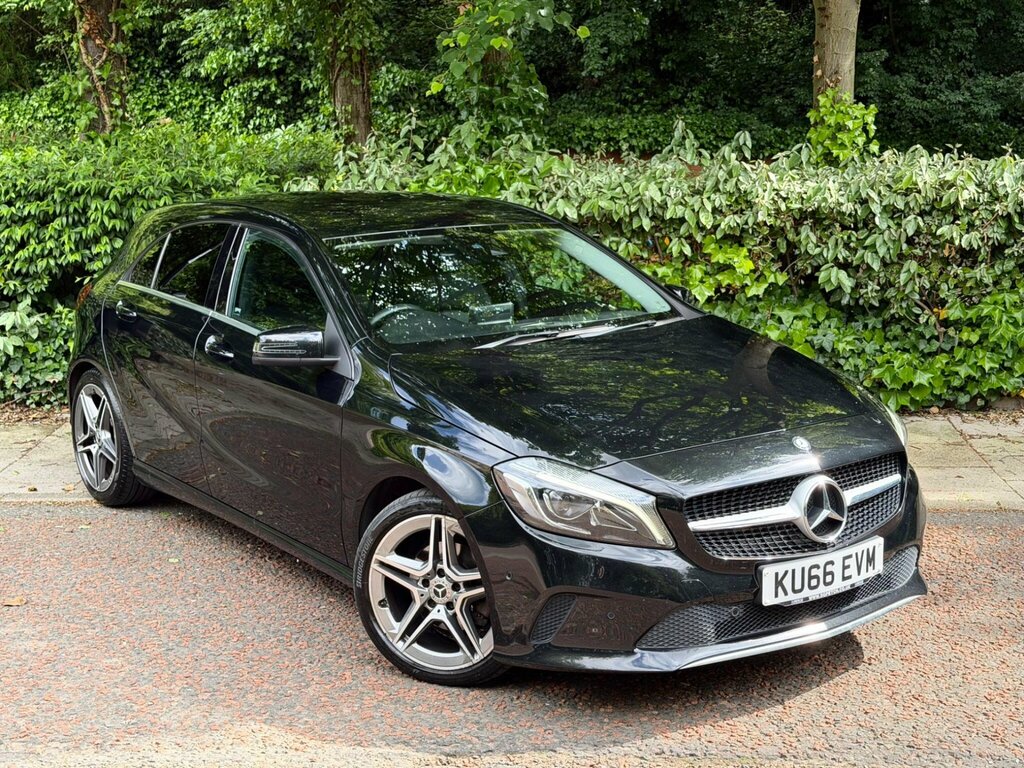 Mercedes-Benz A Class 2.1 A200d Sport Premium 7G-dct Euro 6 Ss KU66EVM Black #3
