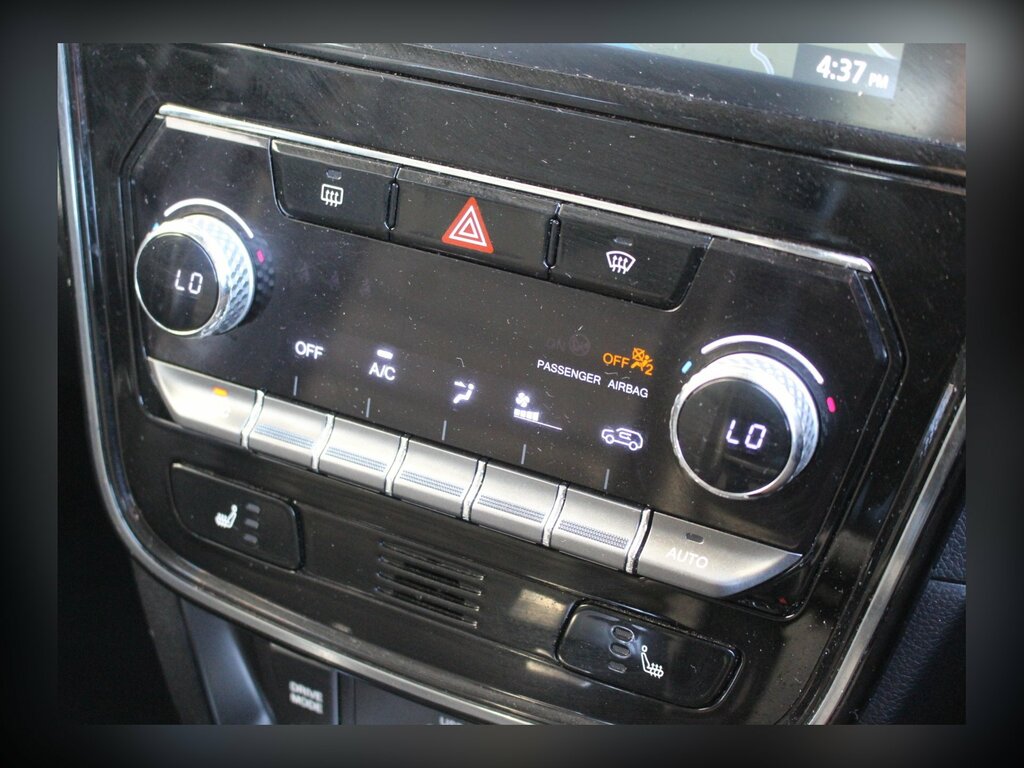 SsangYong Tivoli Ultimate Nav Blue #17