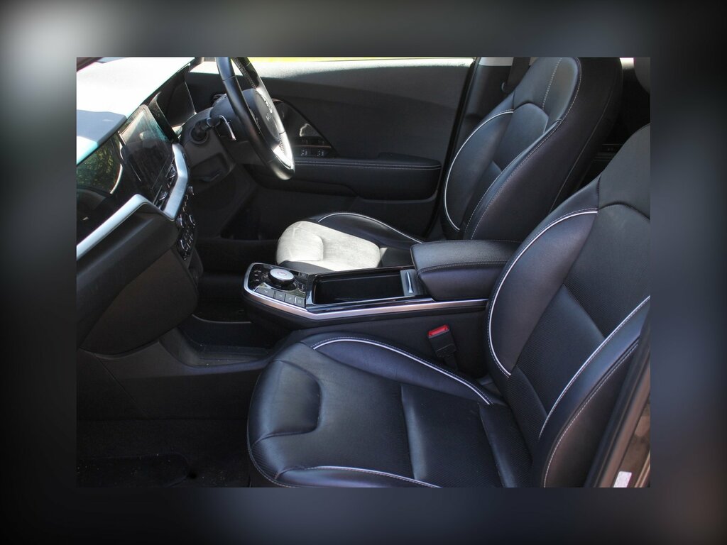 Kia e-Niro 64Kwh 3 Suv 201 Bhp Grey #4
