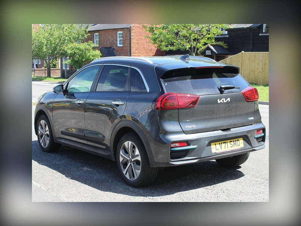 Kia e-Niro 64Kwh 3 Suv 201 Bhp Grey #2