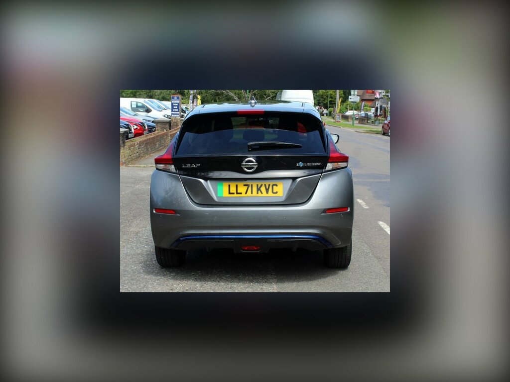 Nissan Leaf 62Kwh E N-connecta Hatchback 2 LL71KVC Grey #4
