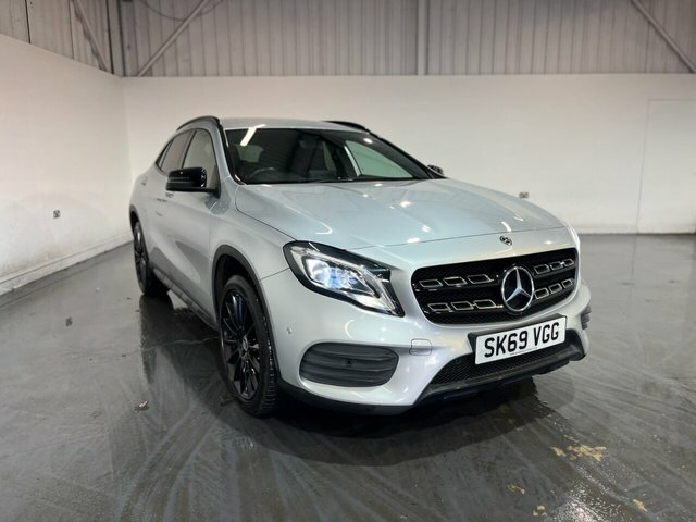 Mercedes-Benz GLA Class 1.6 Gla200 Amg Line Edition Suv 7G-dct Silver