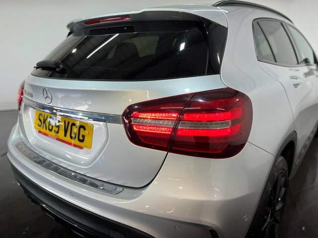 Mercedes-Benz GLA Class Gla 180 Urban Edition #12