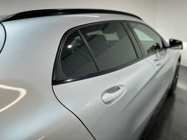 Mercedes-Benz GLA Class Gla 180 Urban Edition #10