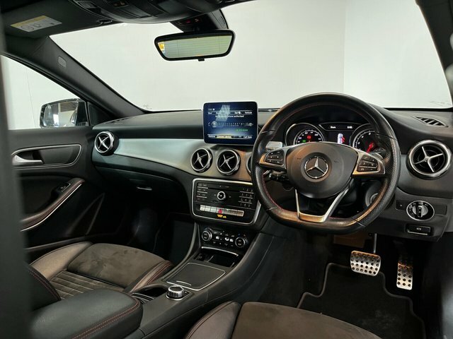 Mercedes-Benz GLA Class Gla 180 Urban Edition #21
